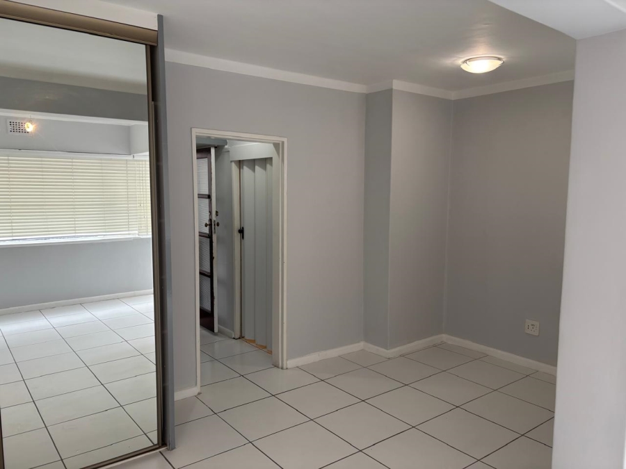 To Let 0 Bedroom Property for Rent in Sea Point Western Cape